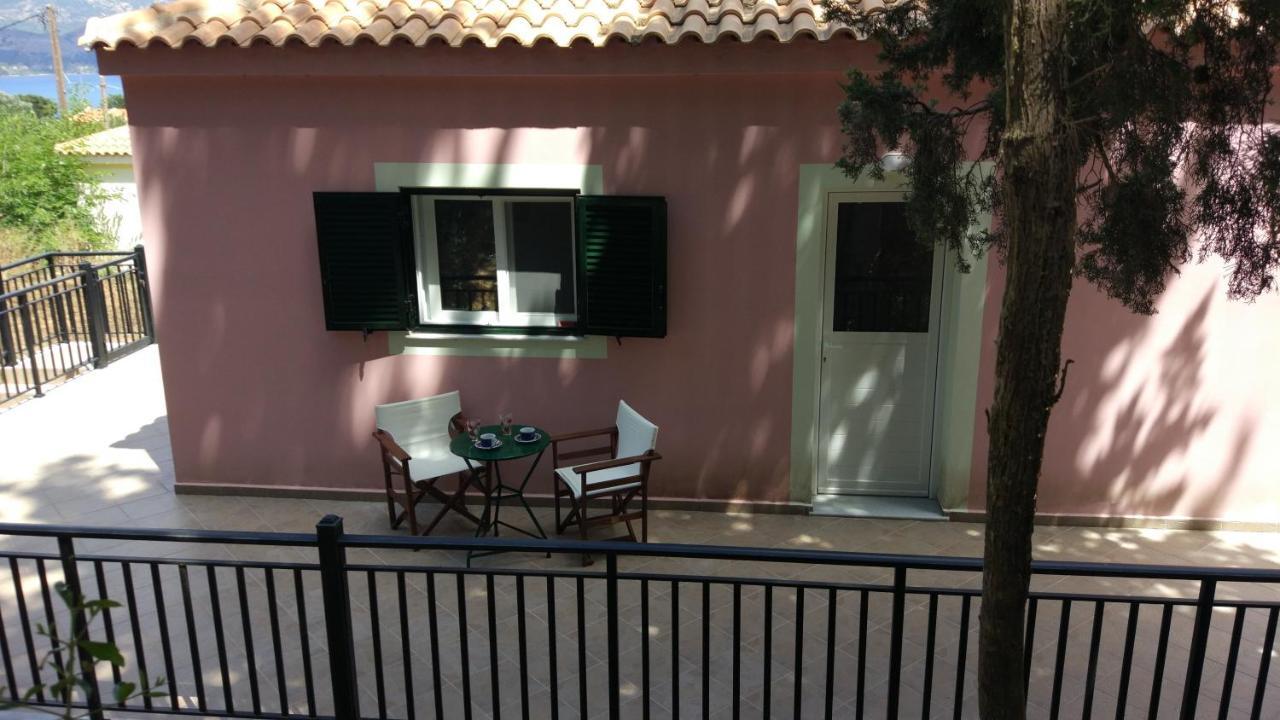 Victoria'S Summer House Lixouri Exterior photo